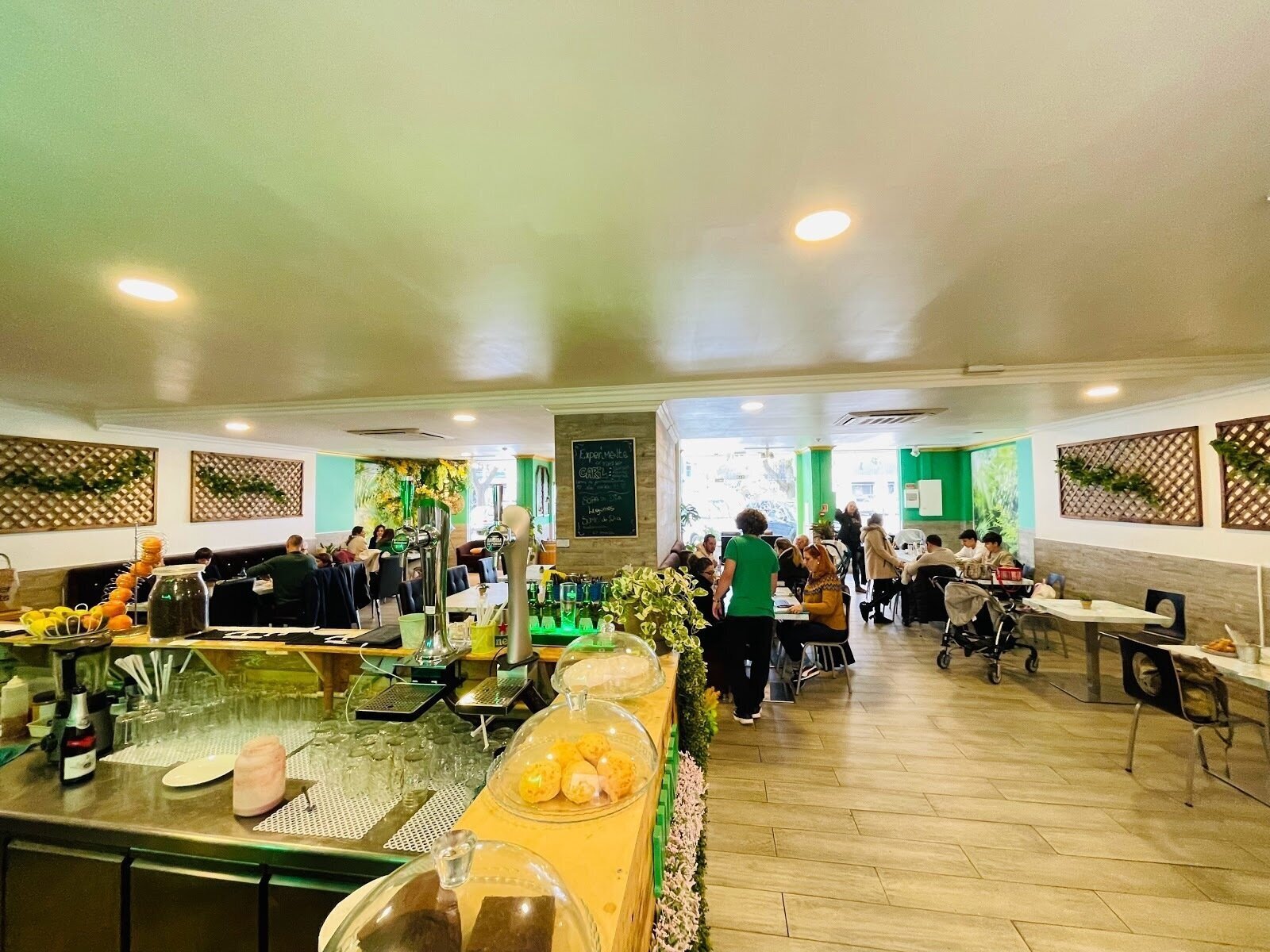 Mundi Green Café: A Work-Friendly Place in Almada