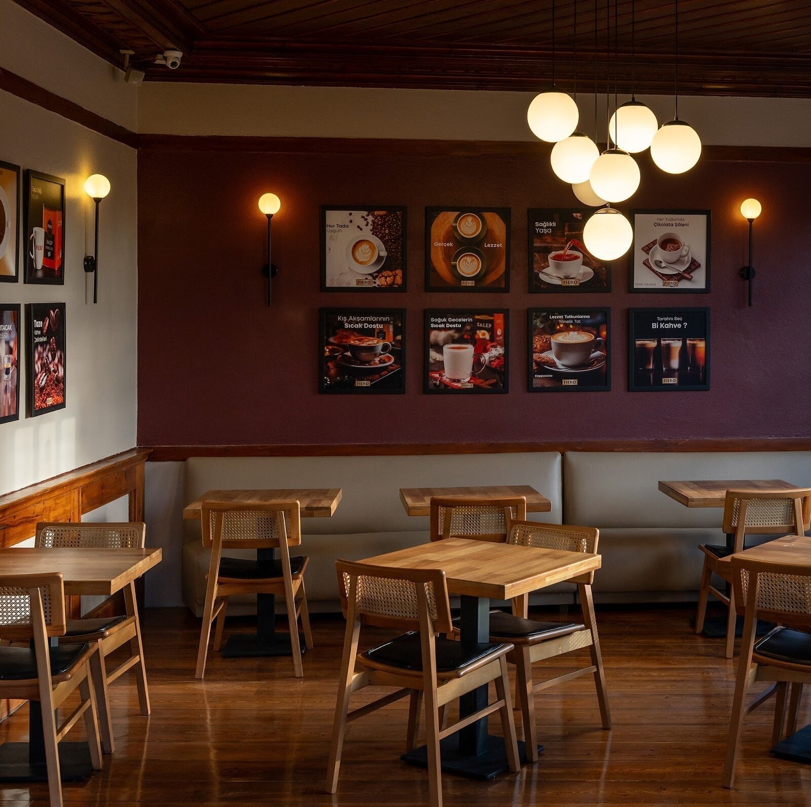 <span class="translation_missing" title="translation missing: en.meta.location_title, location_name: Fiero Coffee - Hamamönü Şubesi, city: Ankara">Location Title</span>