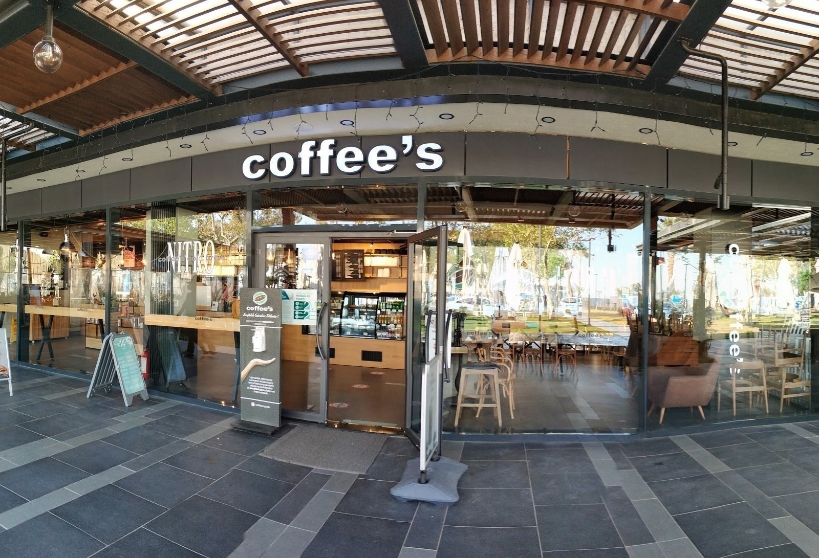 <span class="translation_missing" title="translation missing: en.meta.location_title, location_name: coffee&#39;s, city: Antalya">Location Title</span>