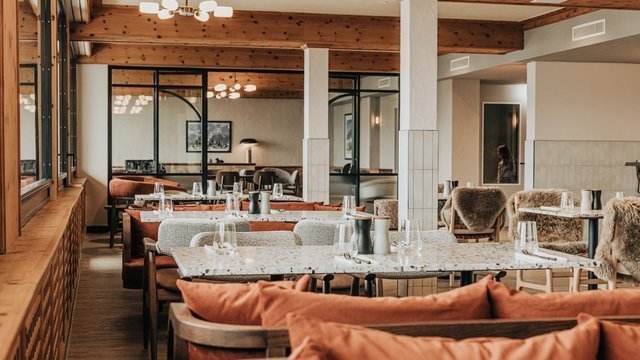 Alpensand Panoramic Restaurant & Social Club