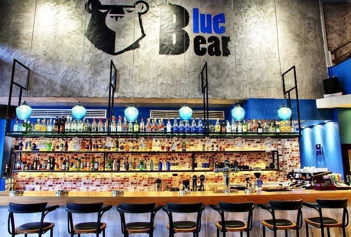 <span class="translation_missing" title="translation missing: en.meta.location_title, location_name: Blue Bear, city: Athens">Location Title</span>