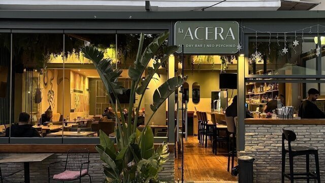 La Acera All Day Bar