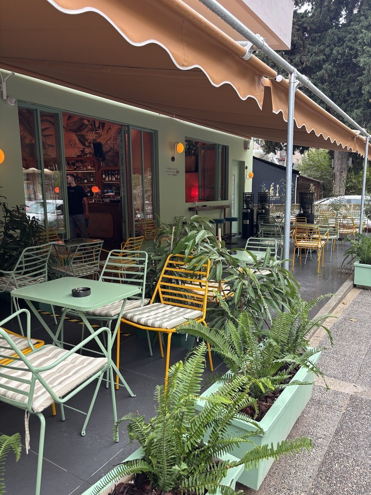 Maggie Cassidy Bar.Athens: A Work-Friendly Place in Athens