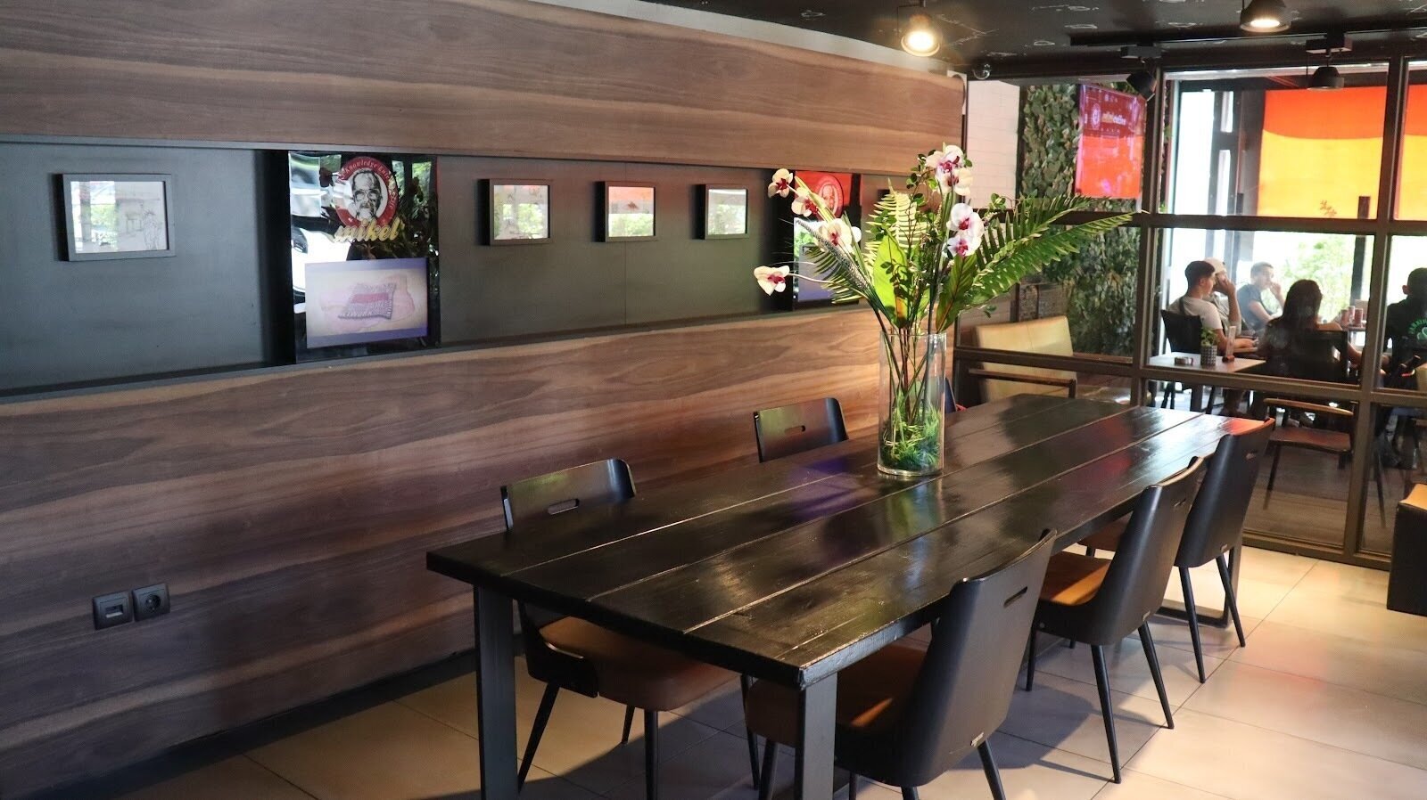 Mikel Coffee @ Leoforos Vasileos Georgiou B: A Work-Friendly Place in Athens