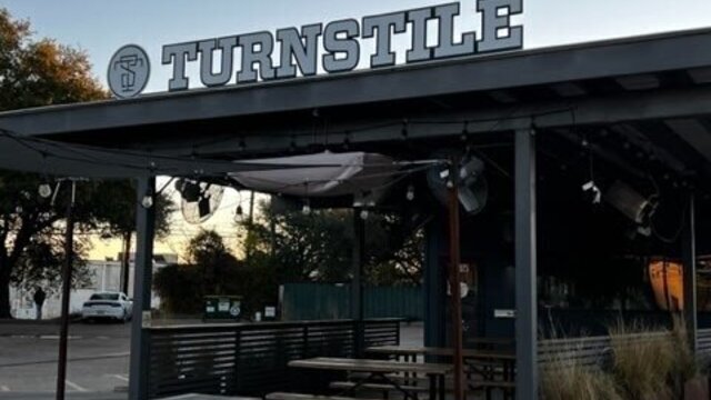 Turnstile Bar and Restaurant