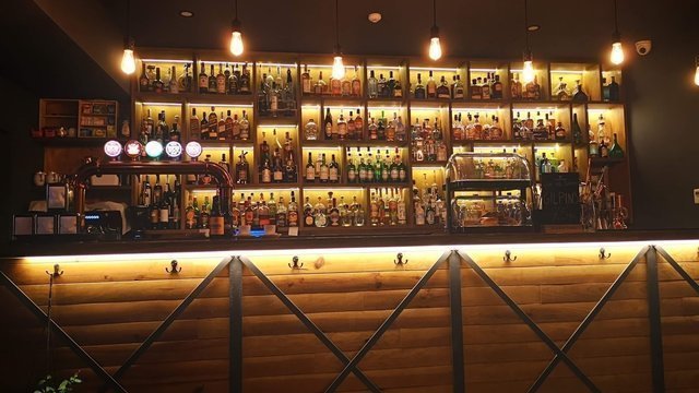 Alavarium Cocktail Bar