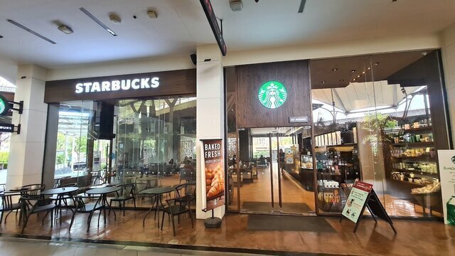 Starbucks @ The Nine Center Rama 9