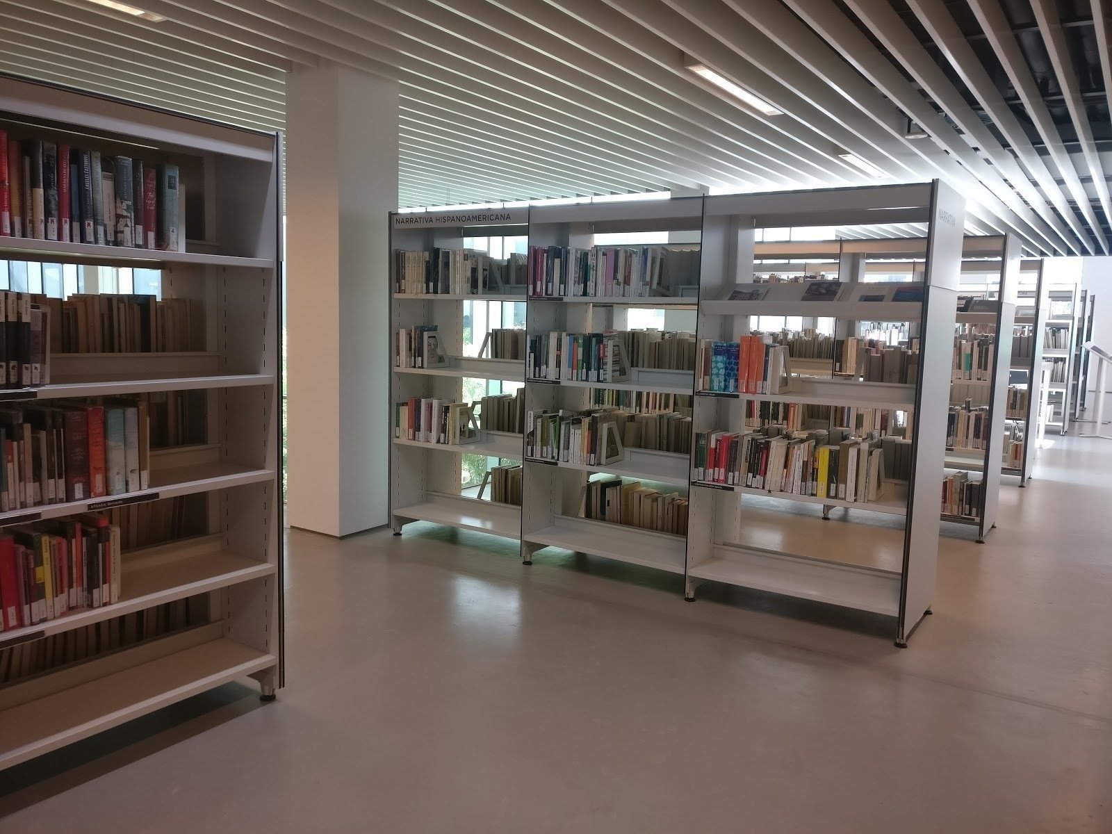 Biblioteca Camp de l'Arpa – Caterina Albert: A Work-Friendly Place in Barcelona