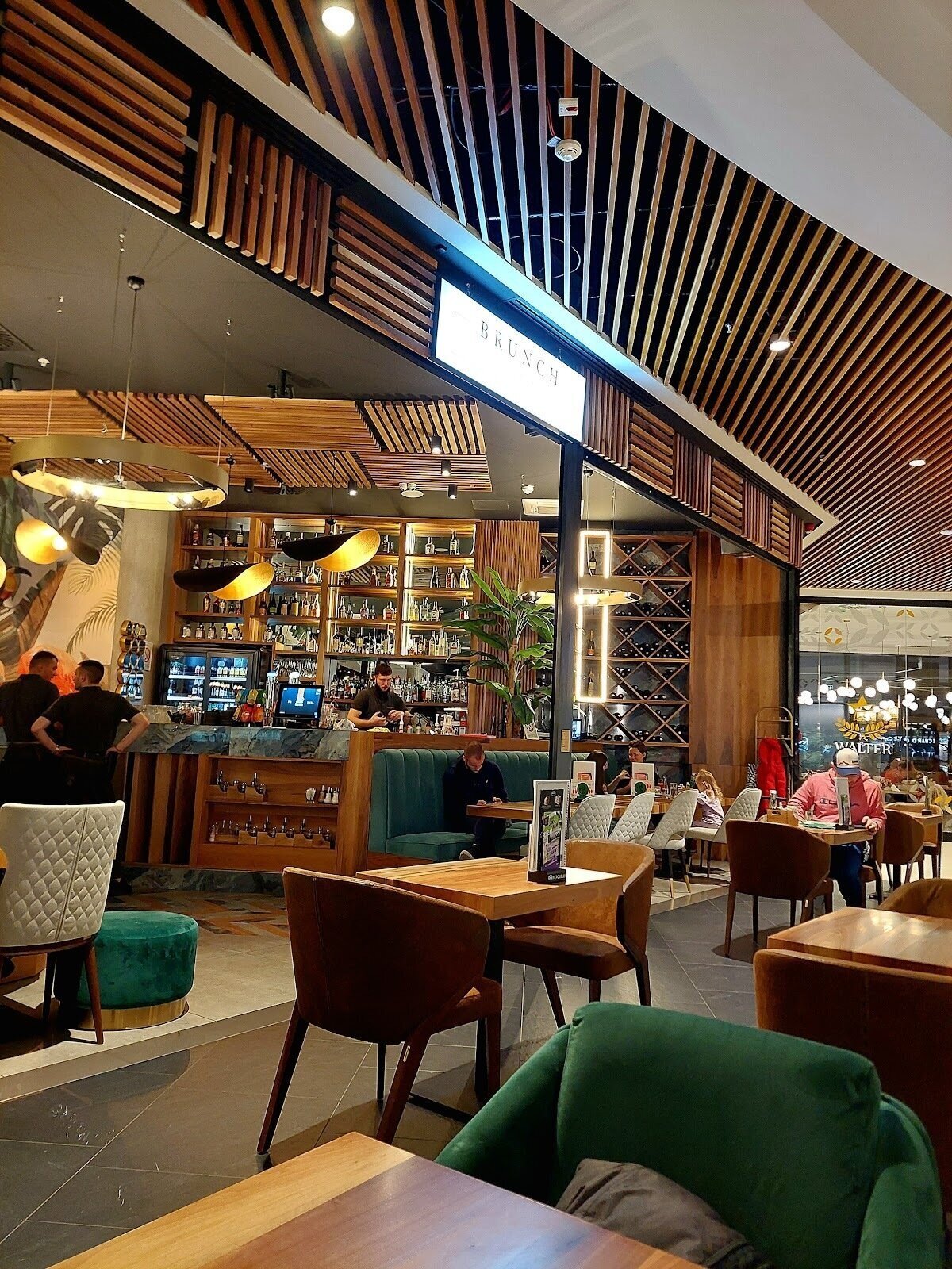 <span class="translation_missing" title="translation missing: en.meta.location_title, location_name: Brunch Lounge, city: Belgrade">Location Title</span>