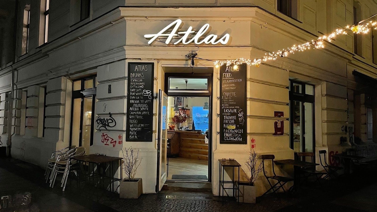 <span class="translation_missing" title="translation missing: en.meta.location_title, location_name: Atlas Café, city: Berlin">Location Title</span>