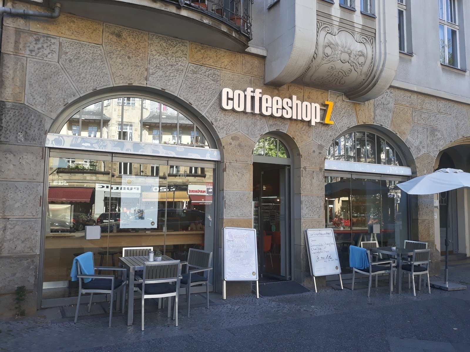 <span class="translation_missing" title="translation missing: en.meta.location_title, location_name: Coffeeshop Z, city: Berlin">Location Title</span>