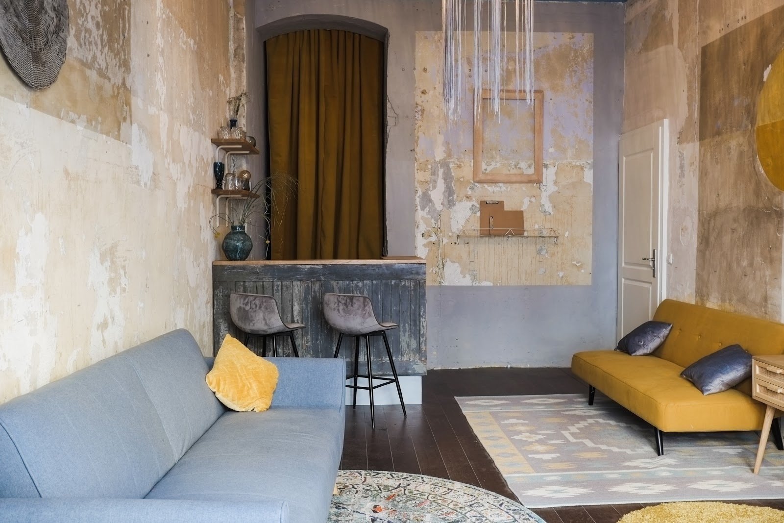 <span class="translation_missing" title="translation missing: en.meta.location_title, location_name: Zeitgeist Zentrum, city: Berlin">Location Title</span>