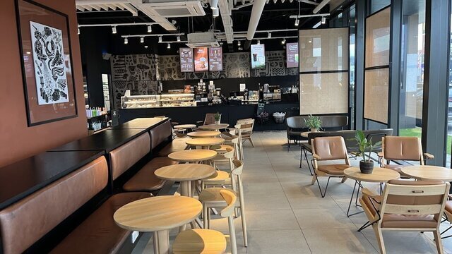 Starbucks @ Briljantstraat 1