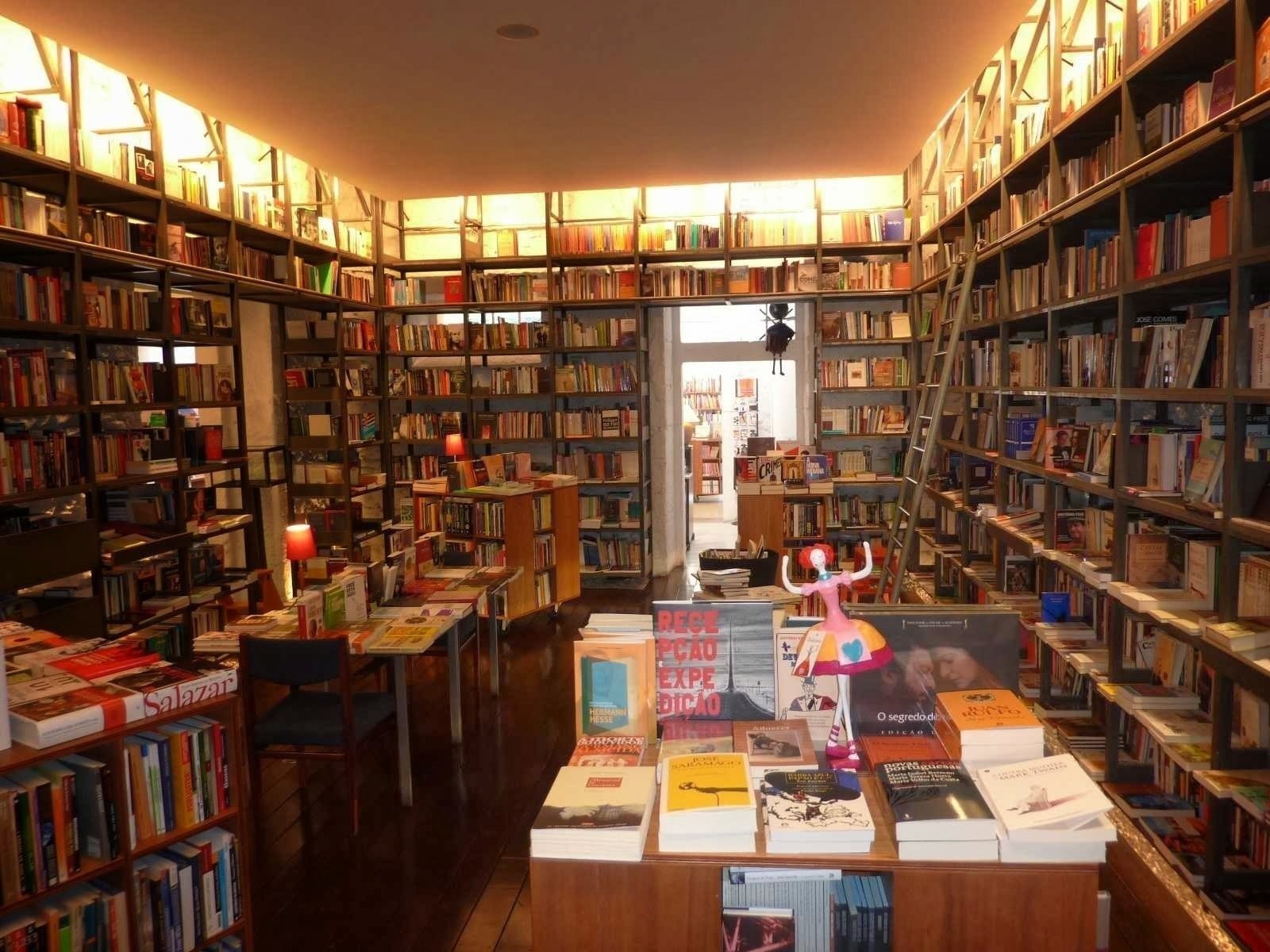<span class="translation_missing" title="translation missing: en.meta.location_title, location_name: 100° Página Book store, city: Braga">Location Title</span>