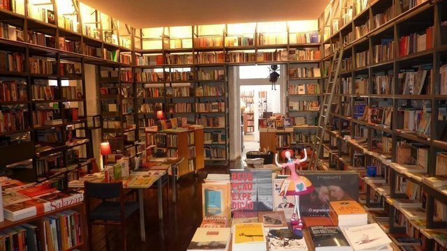 100° Página Book store