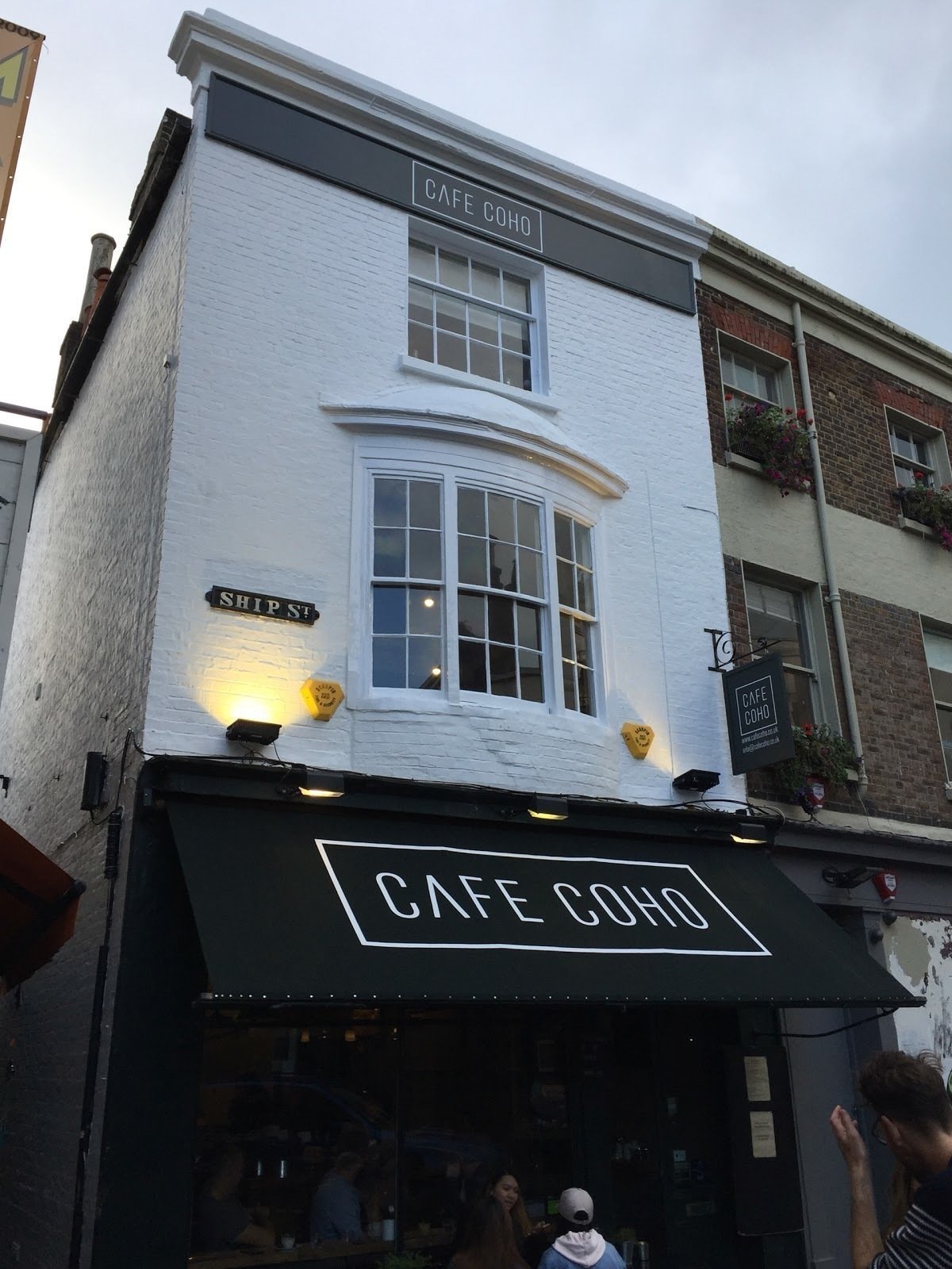 <span class="translation_missing" title="translation missing: en.meta.location_title, location_name: Cafe Coho, city: Brighton">Location Title</span>