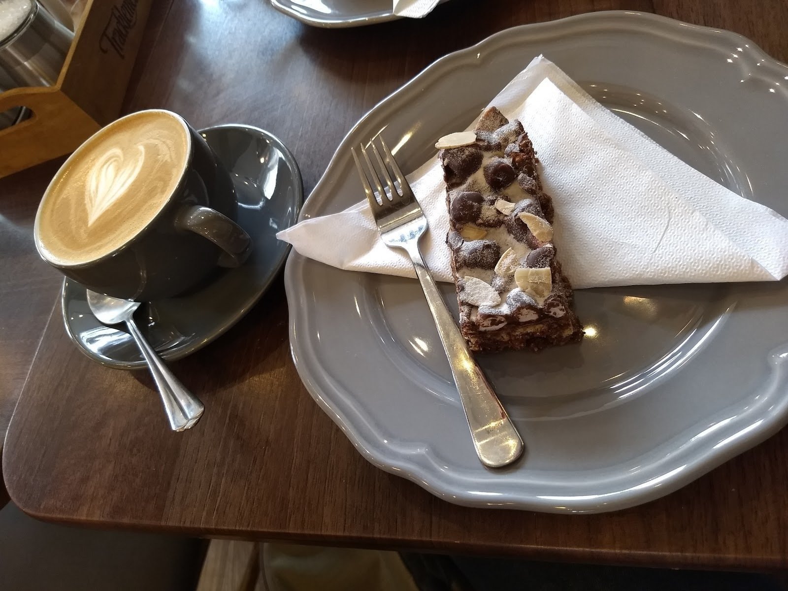 <span class="translation_missing" title="translation missing: en.meta.location_title, location_name: Mocha Mocha, city: Bristol">Location Title</span>