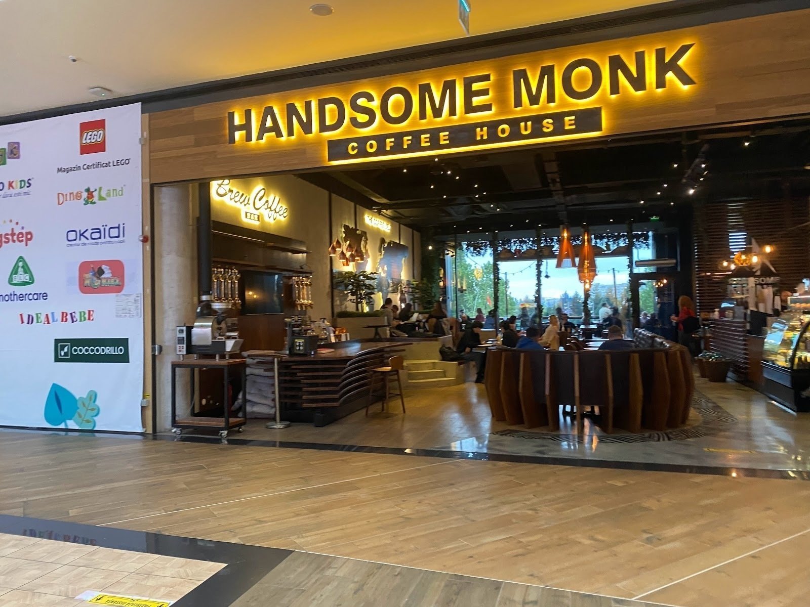 <span class="translation_missing" title="translation missing: en.meta.location_title, location_name: Handsome Monk Coffee House, city: Bucharest">Location Title</span>