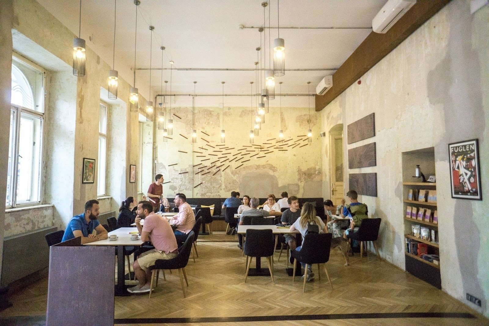 <span class="translation_missing" title="translation missing: en.meta.location_title, location_name: Flow Specialty Coffee Bar &amp; Bistro, city: Budapest">Location Title</span>