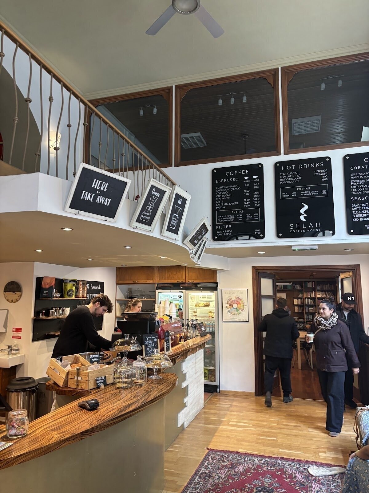 <span class="translation_missing" title="translation missing: en.meta.location_title, location_name: Selah Coffee House, city: Budapest">Location Title</span>