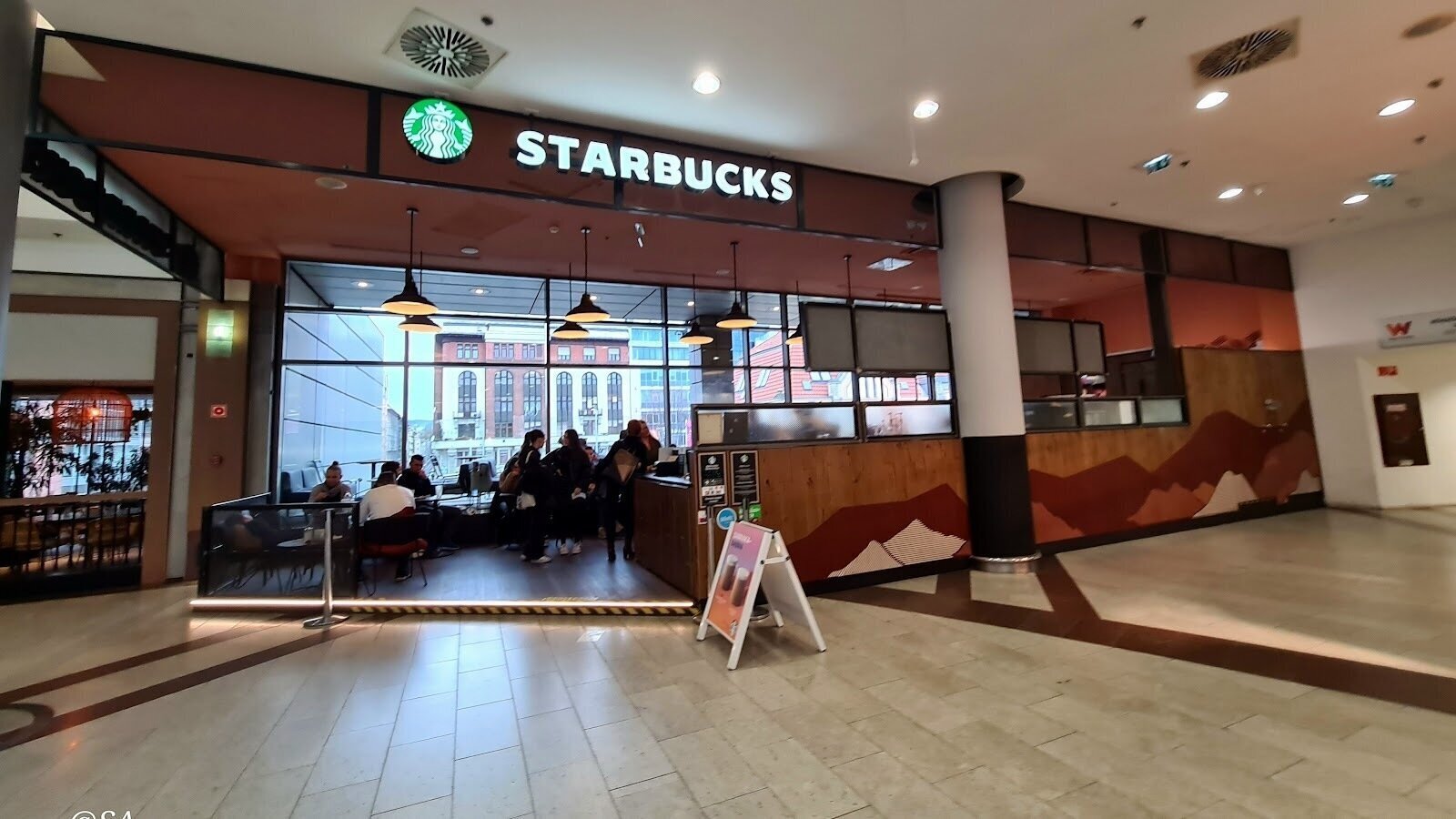 <span class="translation_missing" title="translation missing: en.meta.location_title, location_name: Starbucks Westend Terrace, city: Budapest">Location Title</span>