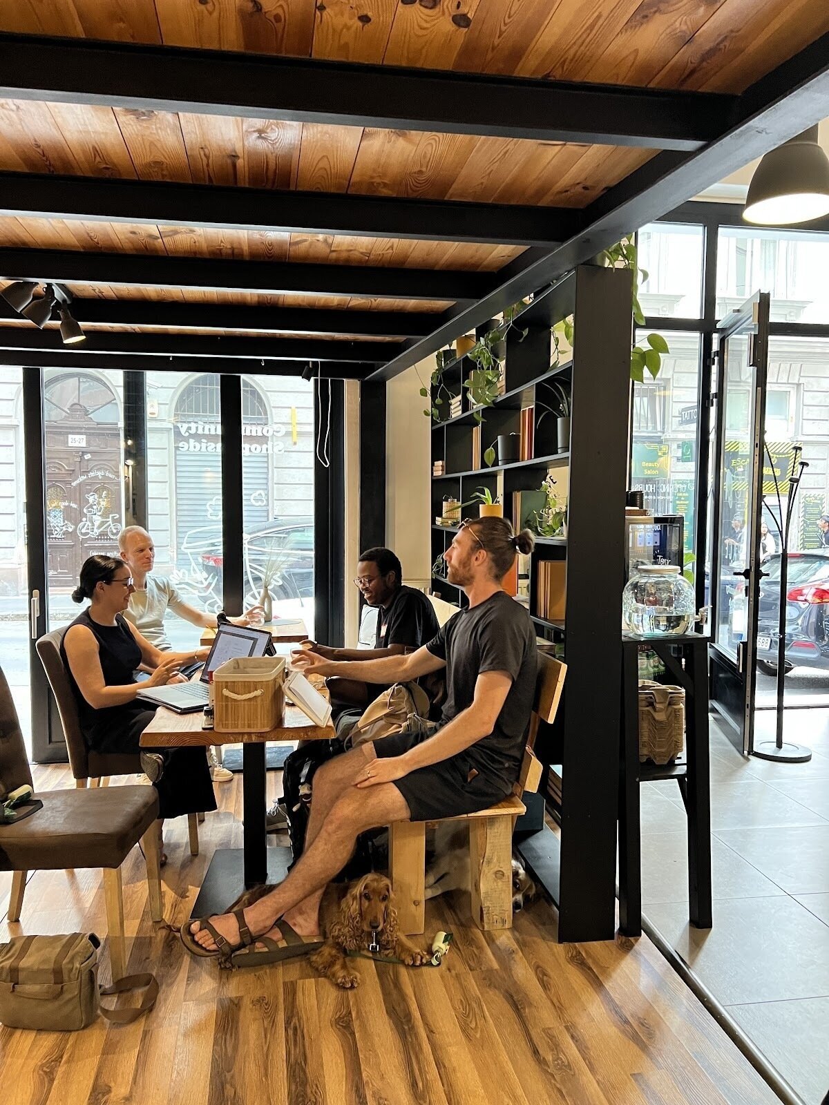 <span class="translation_missing" title="translation missing: en.meta.location_title, location_name: TC Space Budapest - Specialty Coffee, city: Budapest">Location Title</span>