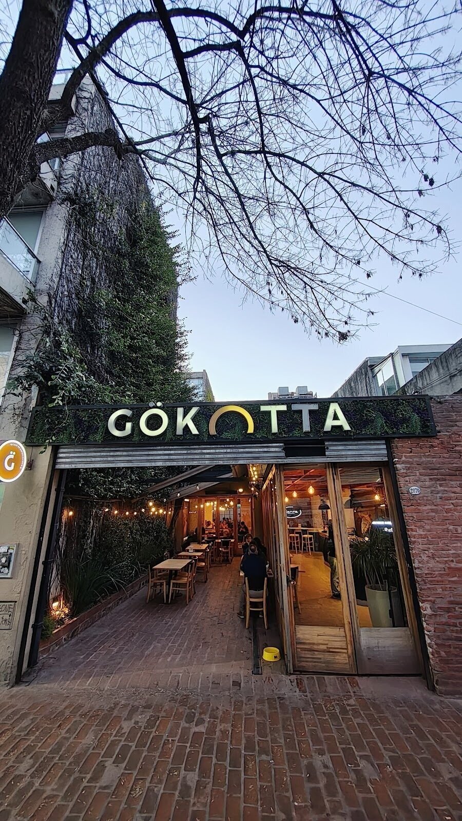 <span class="translation_missing" title="translation missing: en.meta.location_title, location_name: Gokotta Café, city: Buenos Aires">Location Title</span>