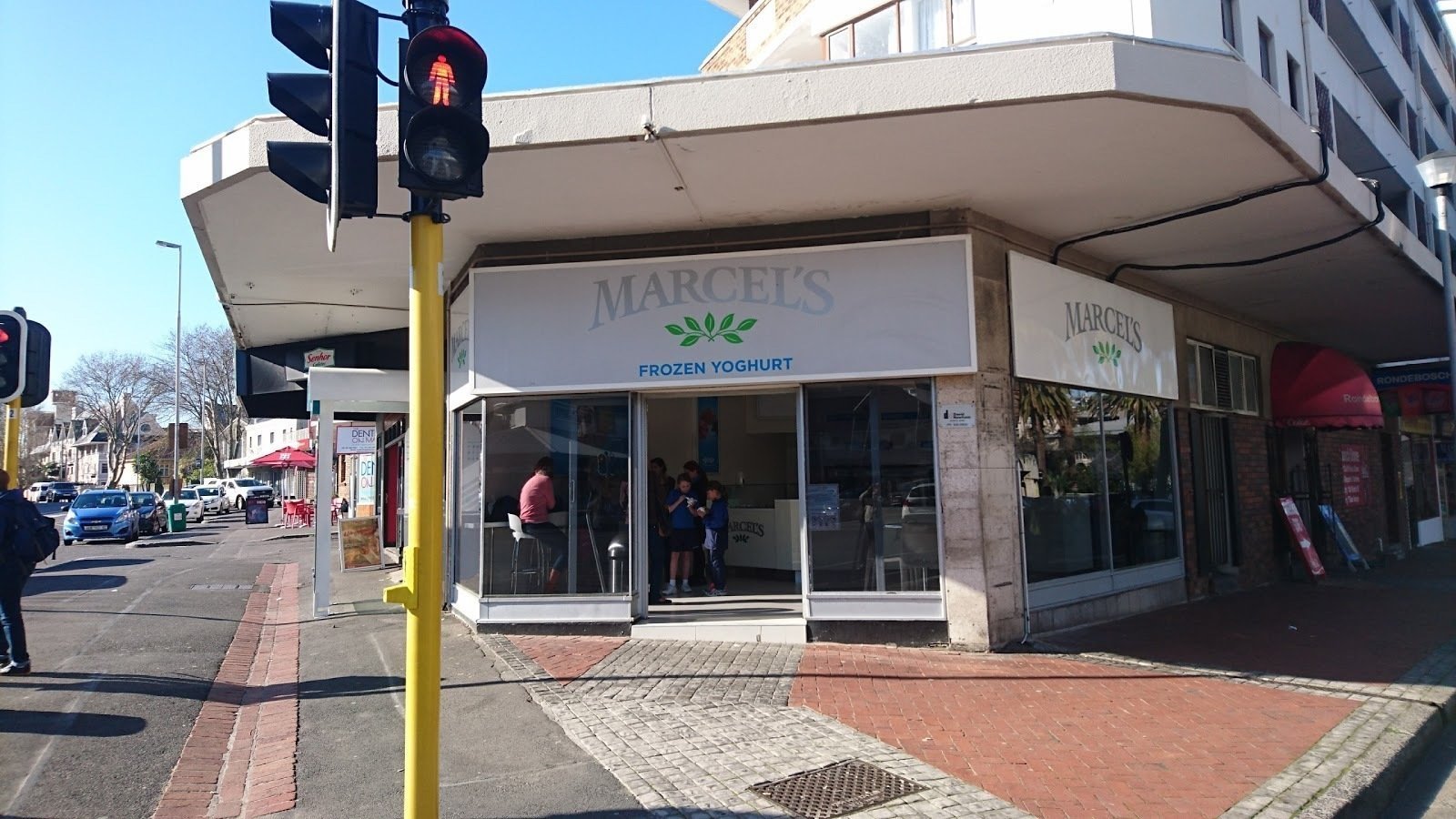 <span class="translation_missing" title="translation missing: en.meta.location_title, location_name: Marcel&#39;s Frozen Yoghurt, city: Cape Town">Location Title</span>