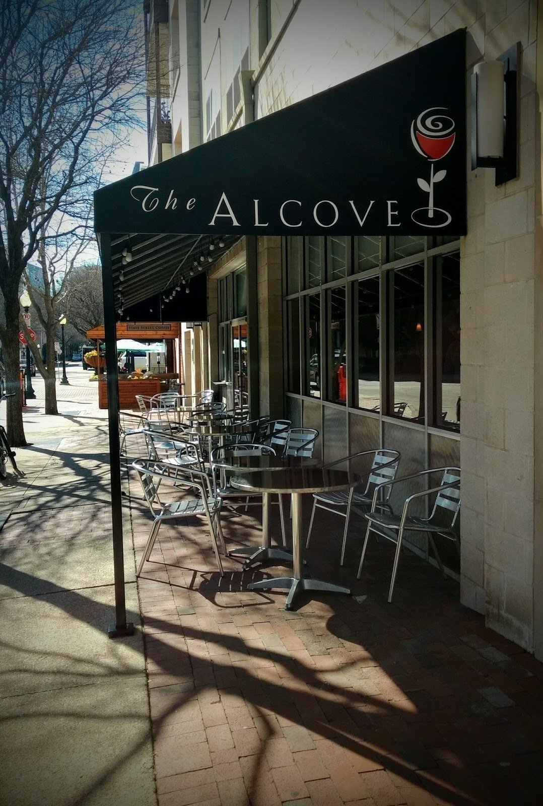 The Alcove: A Work-Friendly Place in Dallas