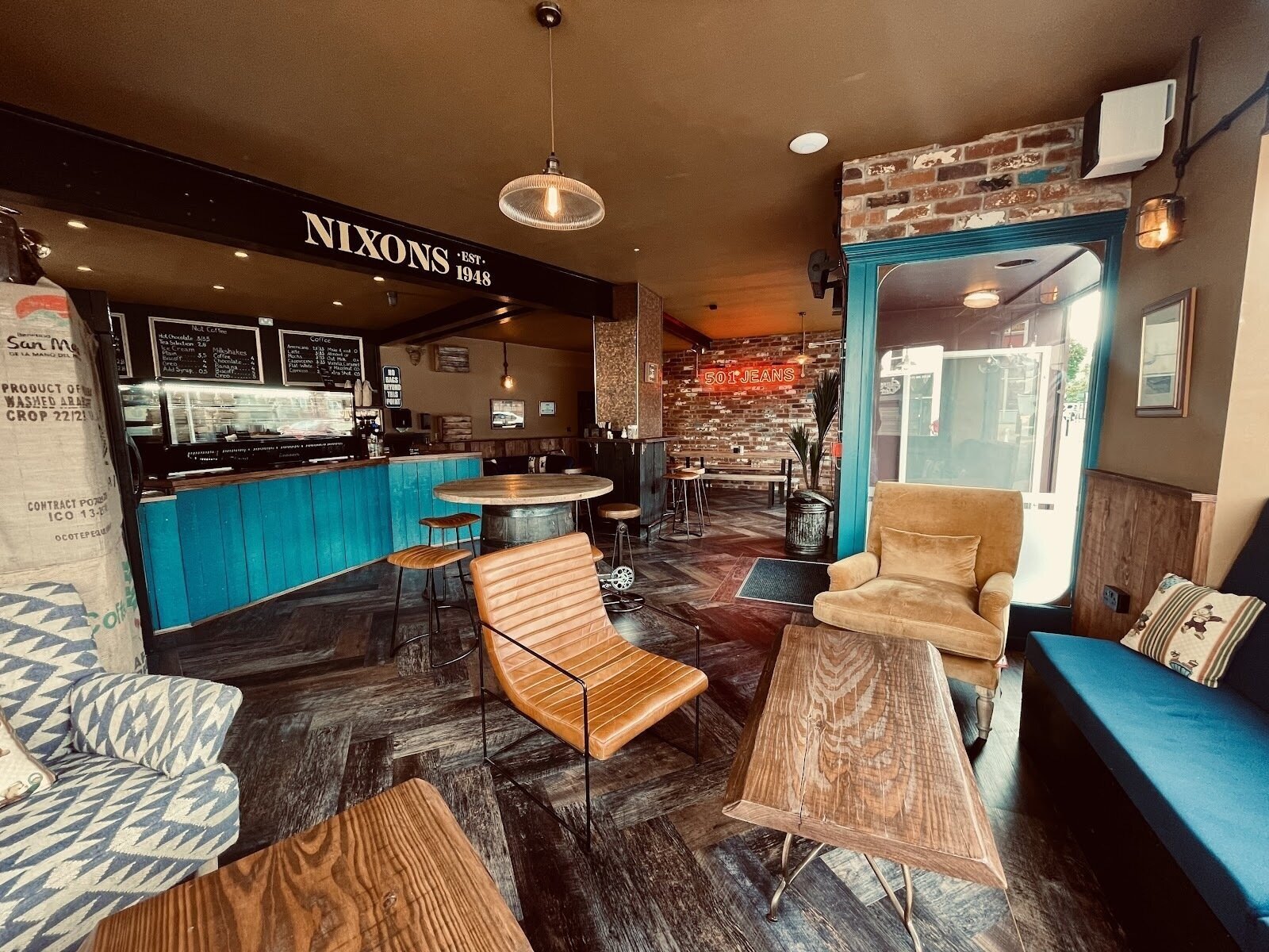<span class="translation_missing" title="translation missing: en.meta.location_title, location_name: NIXON COFFEE, city: Derby">Location Title</span>