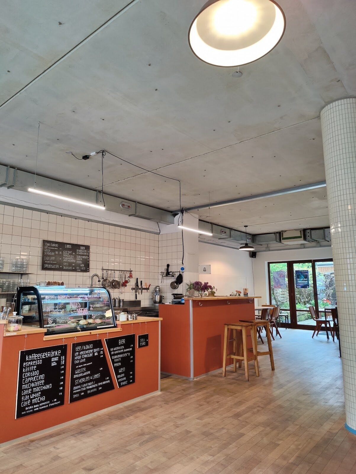 <span class="translation_missing" title="translation missing: en.meta.location_title, location_name: Kaffee Konkurs, city: Dresden">Location Title</span>