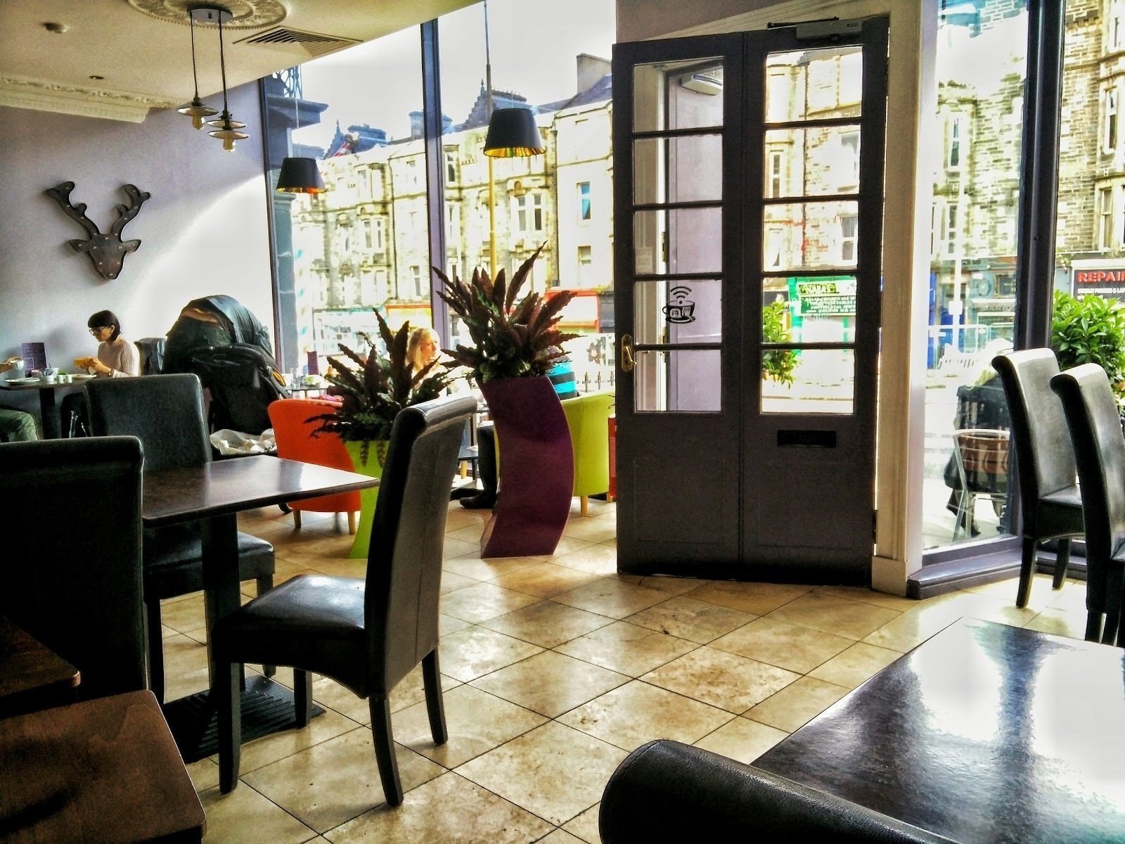 <span class="translation_missing" title="translation missing: en.meta.location_title, location_name: Owl&amp;Deer Coffee House and Bistro, city: Edinburgh">Location Title</span>