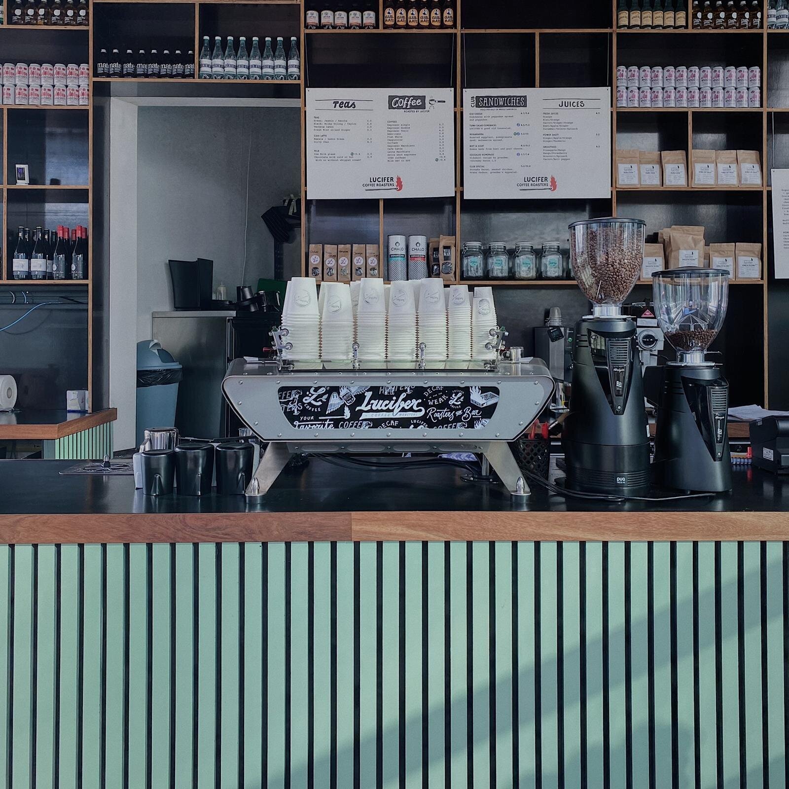 <span class="translation_missing" title="translation missing: en.meta.location_title, location_name: Lucifer Coffee Roasters BAR kennedyplein 103, city: Eindhoven">Location Title</span>
