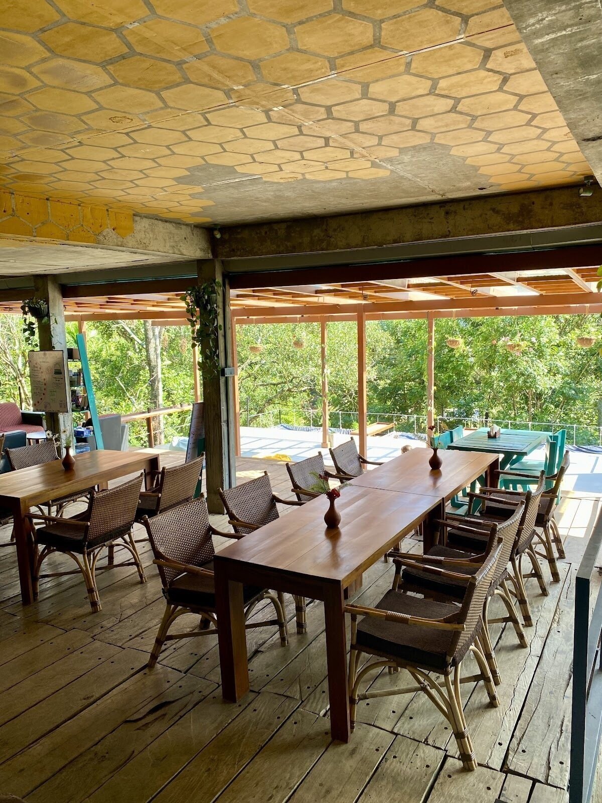 <span class="translation_missing" title="translation missing: en.meta.location_title, location_name: Murunga Yoga Cafe Ella, city: Ella">Location Title</span>