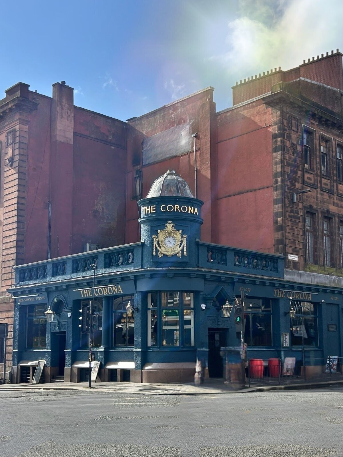 The Corona Bar & Kitchen: A Work-Friendly Place in Glasgow