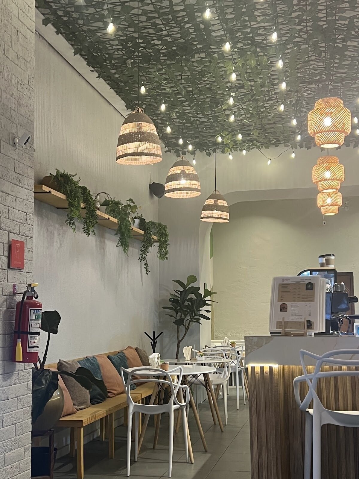 <span class="translation_missing" title="translation missing: en.meta.location_title, location_name: Alere Café, city: Guadalajara">Location Title</span>