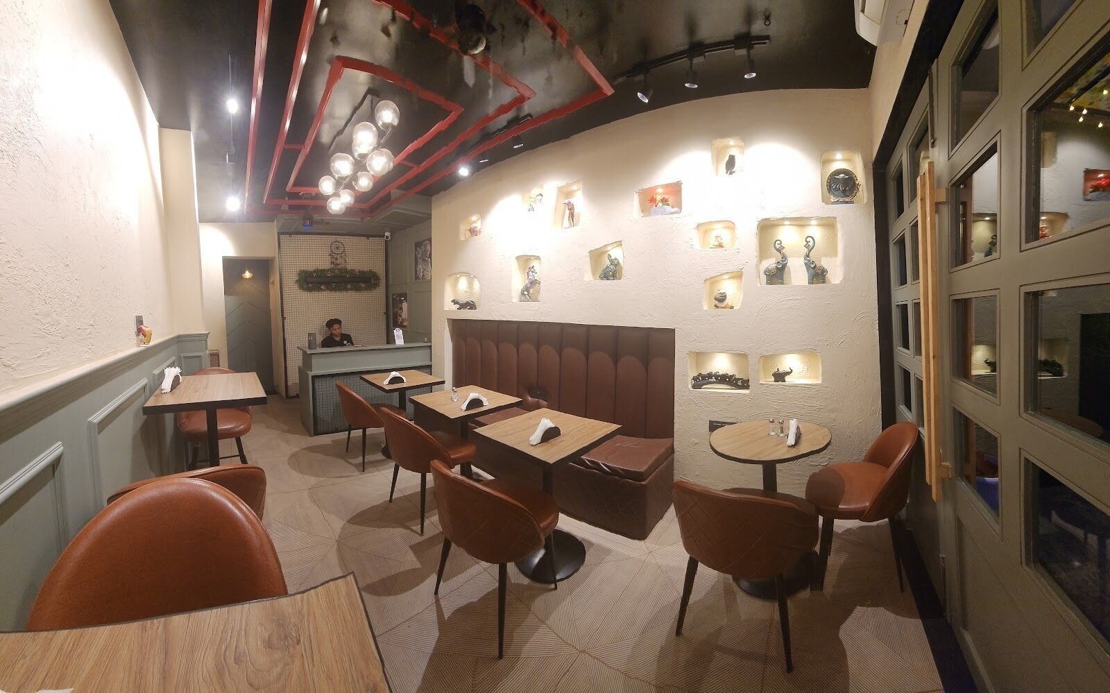 <span class="translation_missing" title="translation missing: en.meta.location_title, location_name: Cafe Master Shifu, city: Gurugram">Location Title</span>