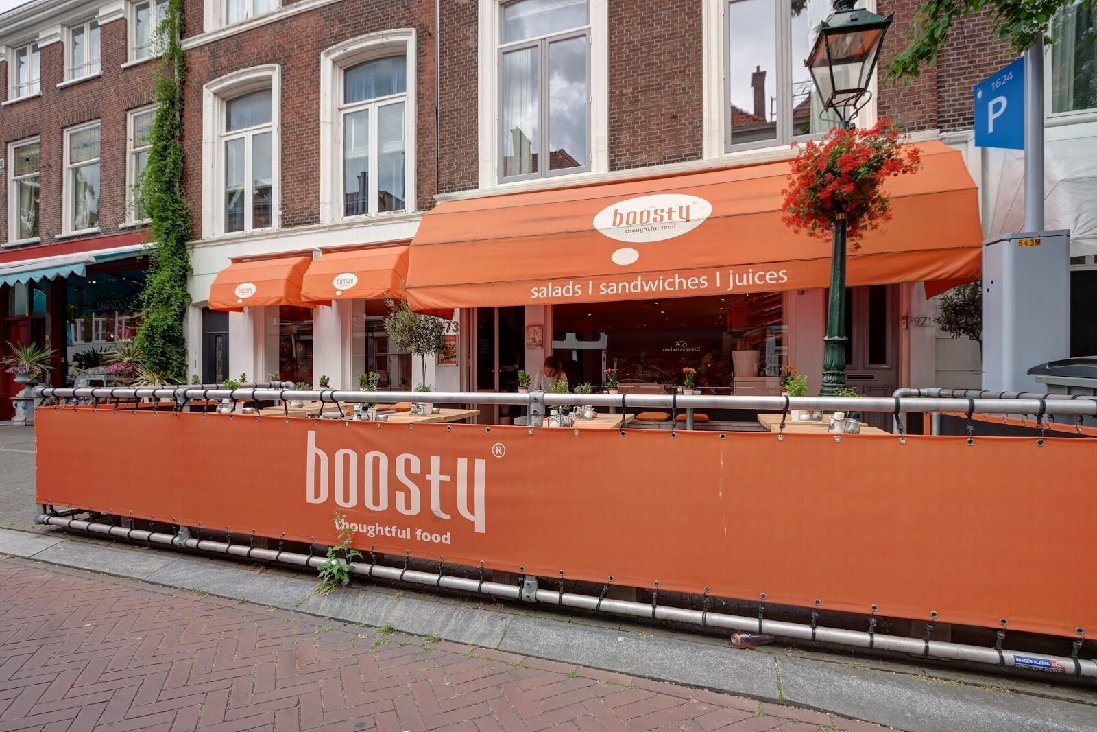 <span class="translation_missing" title="translation missing: en.meta.location_title, location_name: Boosty, thoughtful food, city: Hague">Location Title</span>
