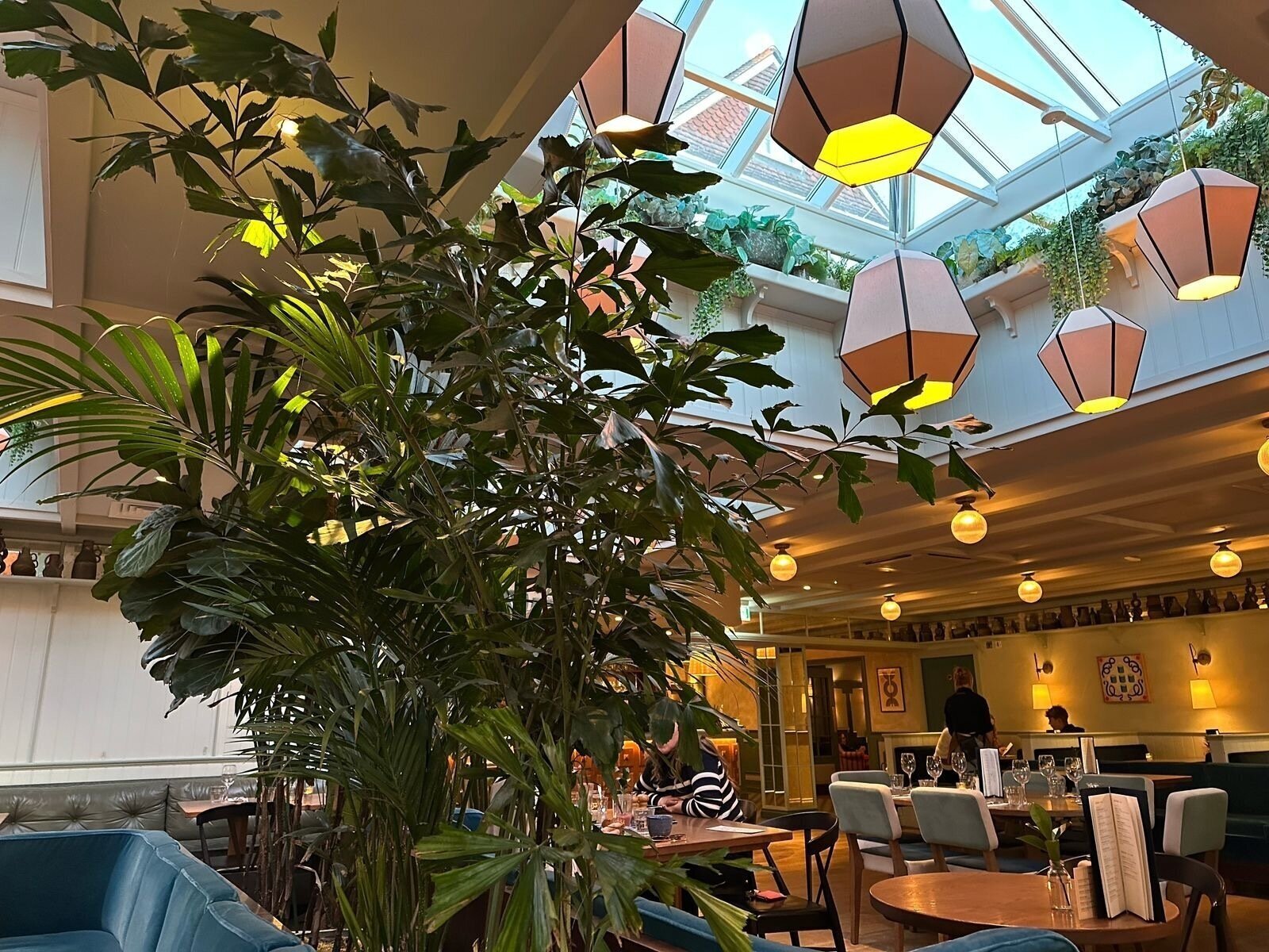 <span class="translation_missing" title="translation missing: en.meta.location_title, location_name: The Georgian, Haslemere, city: Haslemere">Location Title</span>