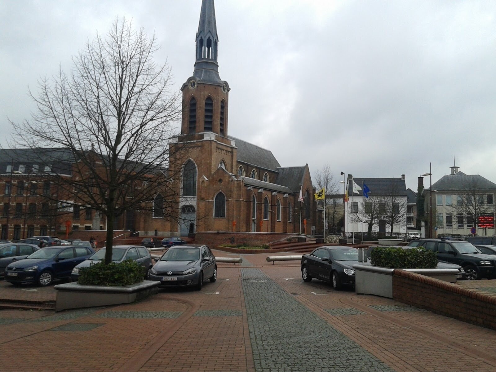 <span class="translation_missing" title="translation missing: en.meta.location_title, location_name: Beringen Centrum, city: Hasselt">Location Title</span>