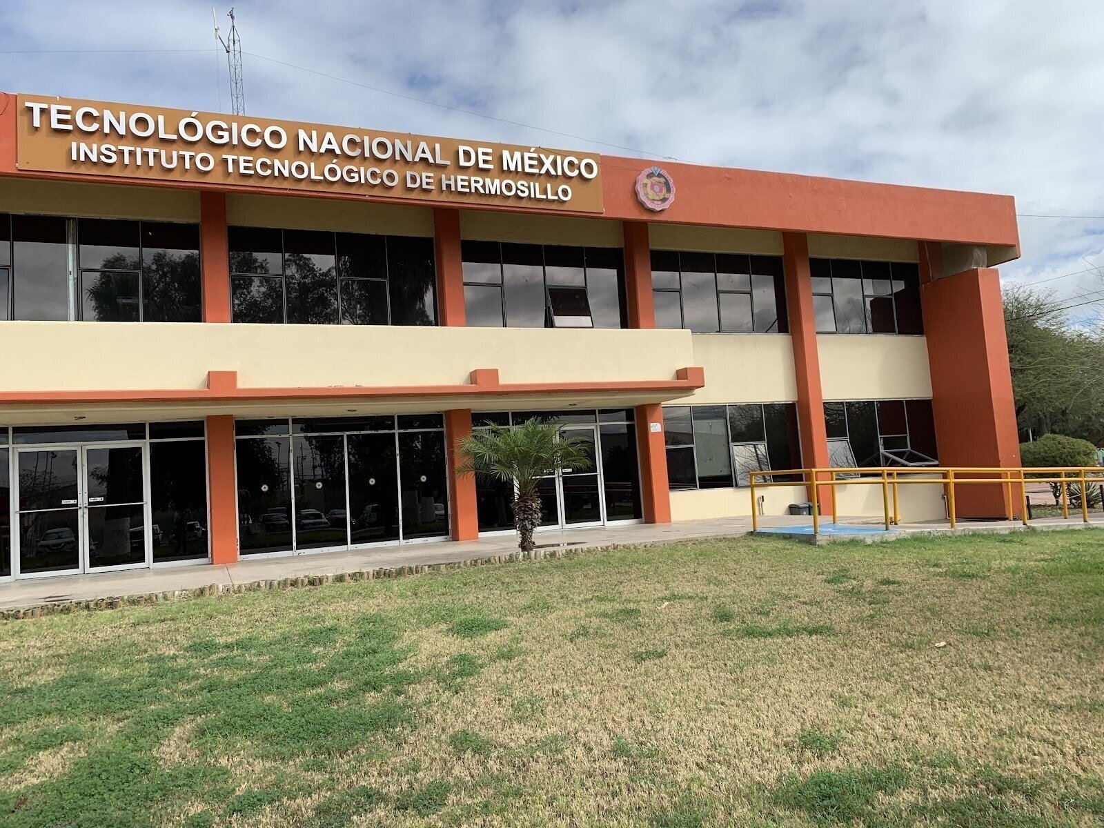 <span class="translation_missing" title="translation missing: en.meta.location_title, location_name: Hermosillo’s Institute of Technology, city: Hermosillo">Location Title</span>