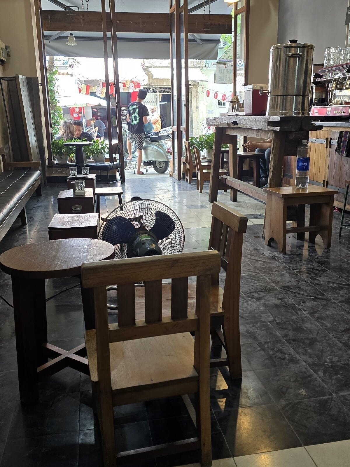 Cafe Hào: A Work-Friendly Place in Ho Chi Minh City