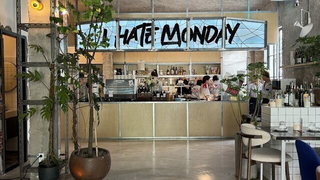I HATE MONDAY DINING