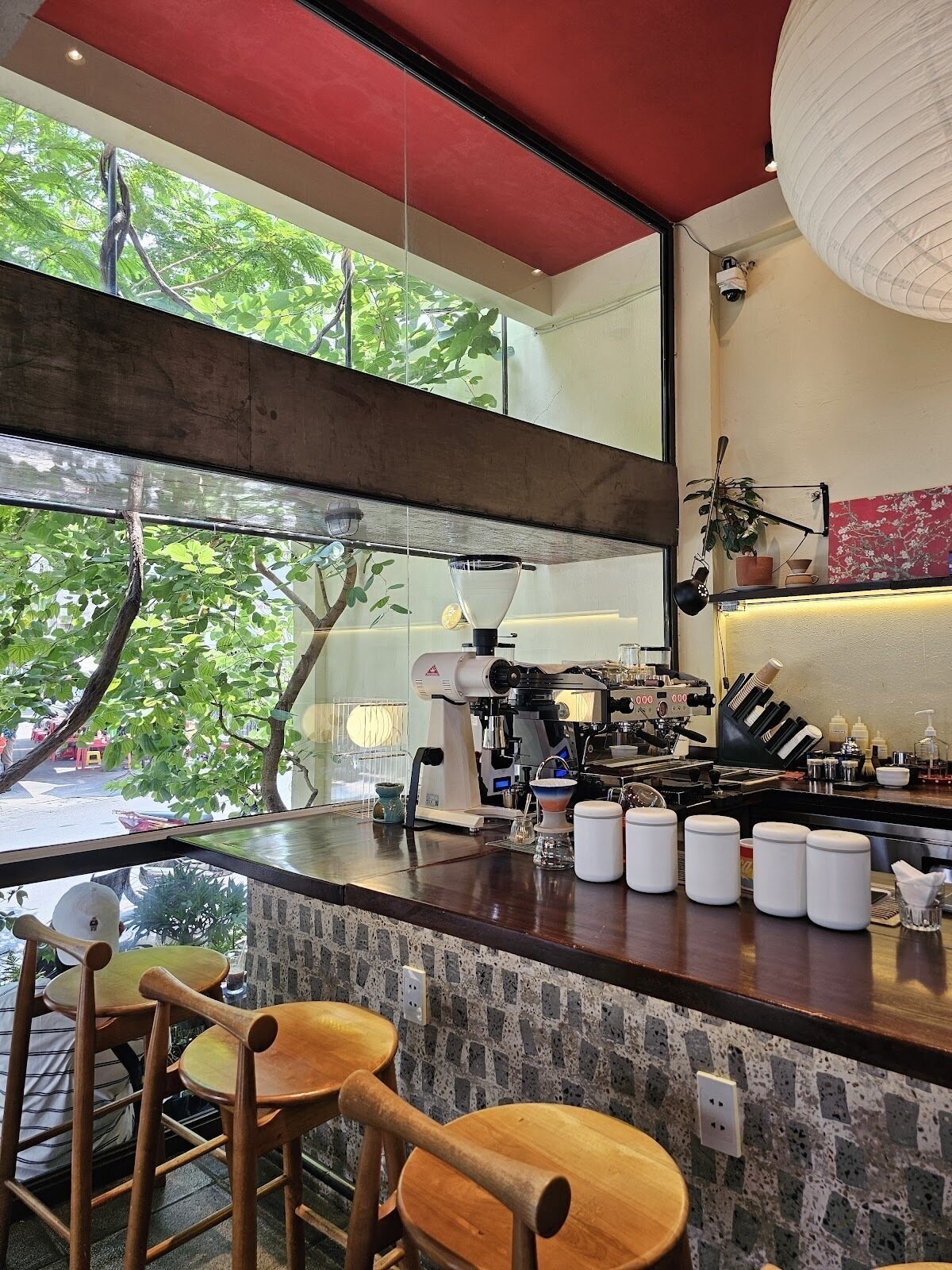 <span class="translation_missing" title="translation missing: en.meta.location_title, location_name: Saveur Café Tân Định, city: Ho Chi Minh City">Location Title</span>