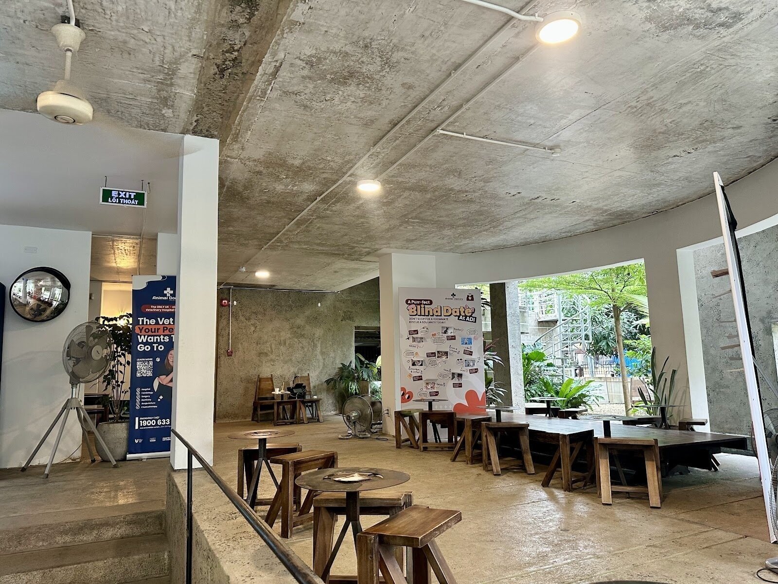 Vừa Vừa Cafe: A Work-Friendly Place in Ho Chi Minh City