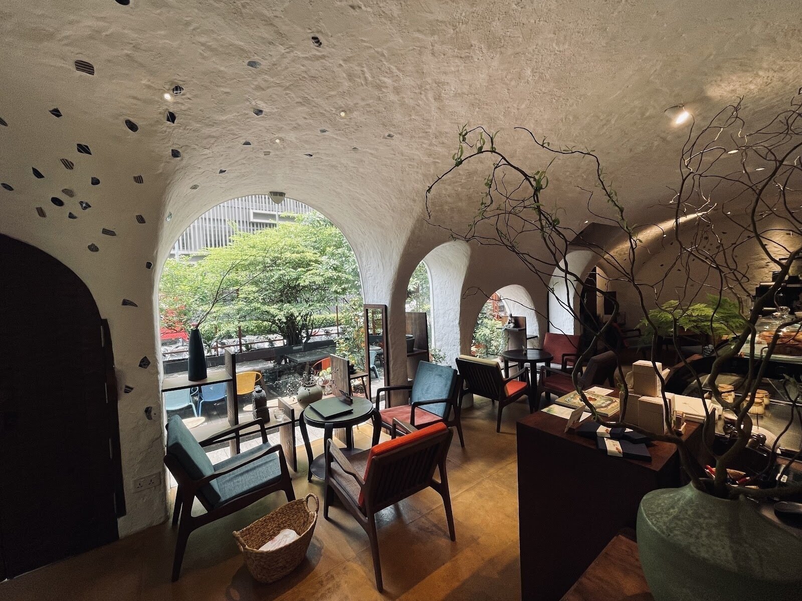 Vườn Thảo Điền: A Work-Friendly Place in Ho Chi Minh City