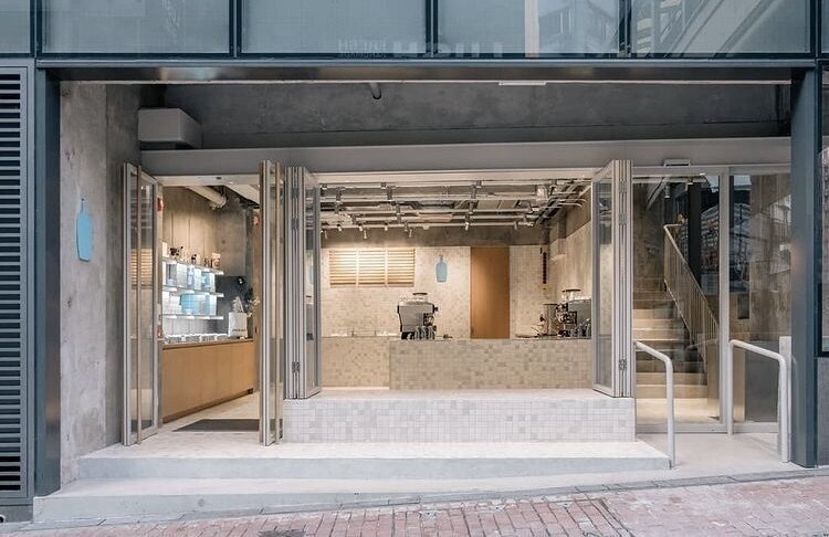 <span class="translation_missing" title="translation missing: en.meta.location_title, location_name: Blue Bottle Coffee (Lyndhurst Terrace), city: Hong Kong">Location Title</span>