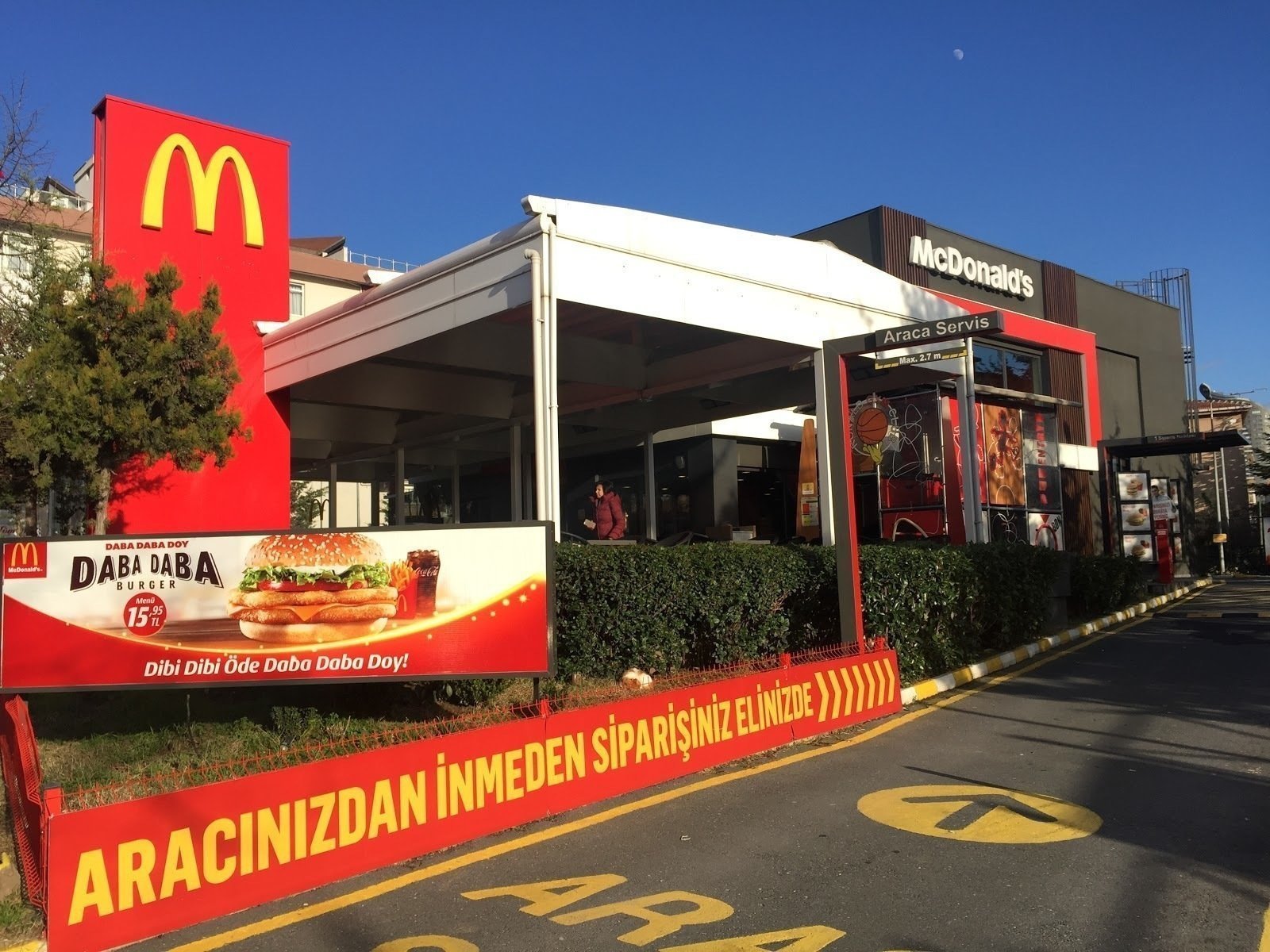 McDonald's @ Acıbadem: A Work-Friendly Place in İstanbul