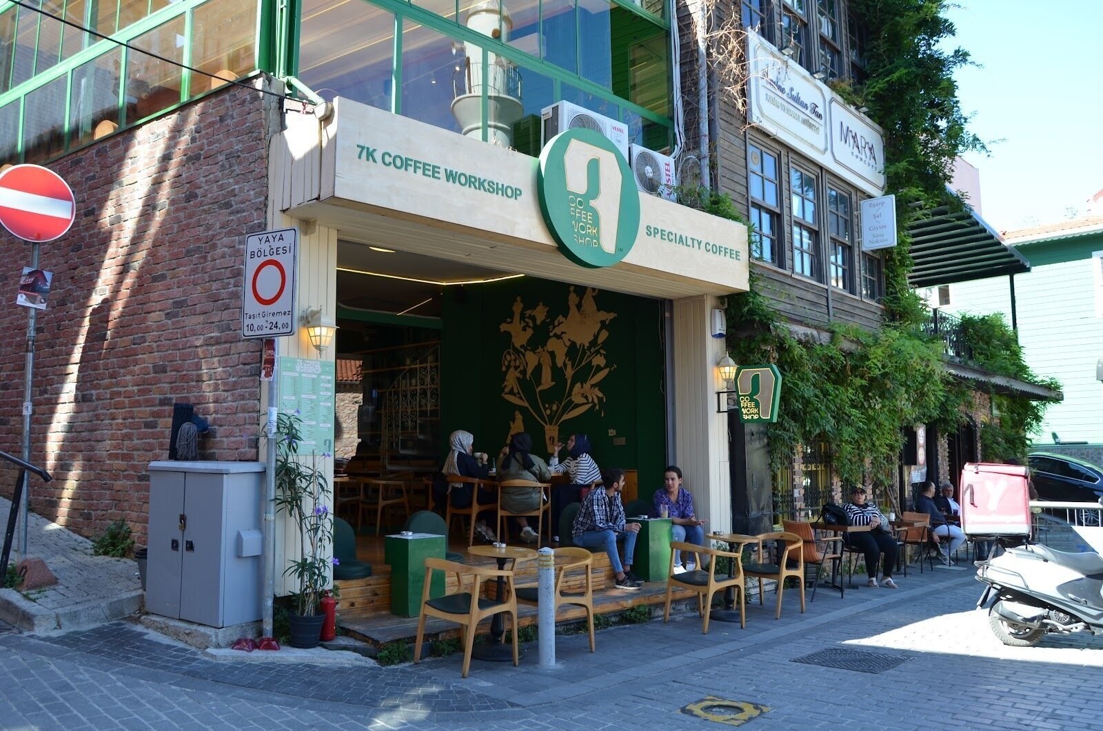 <span class="translation_missing" title="translation missing: en.meta.location_title, location_name: 7K coffee workshop (Specialty coffee), city: Istanbul">Location Title</span>