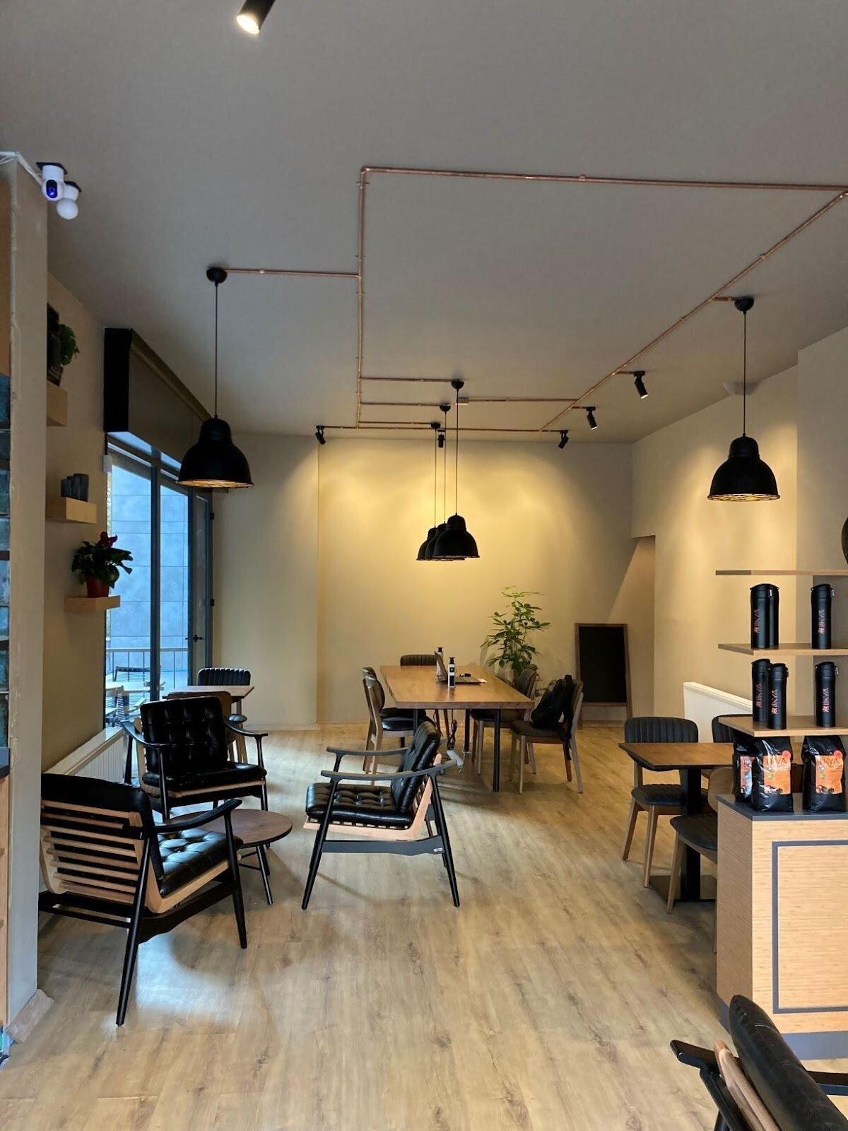 <span class="translation_missing" title="translation missing: en.meta.location_title, location_name: Likya Coffee, city: Istanbul">Location Title</span>